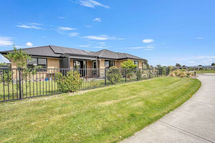 24 Shrimpton Ave Woodend_18