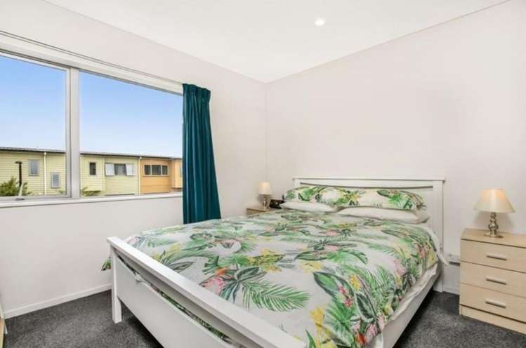 31/11 Ray Small Drive Papakura_3