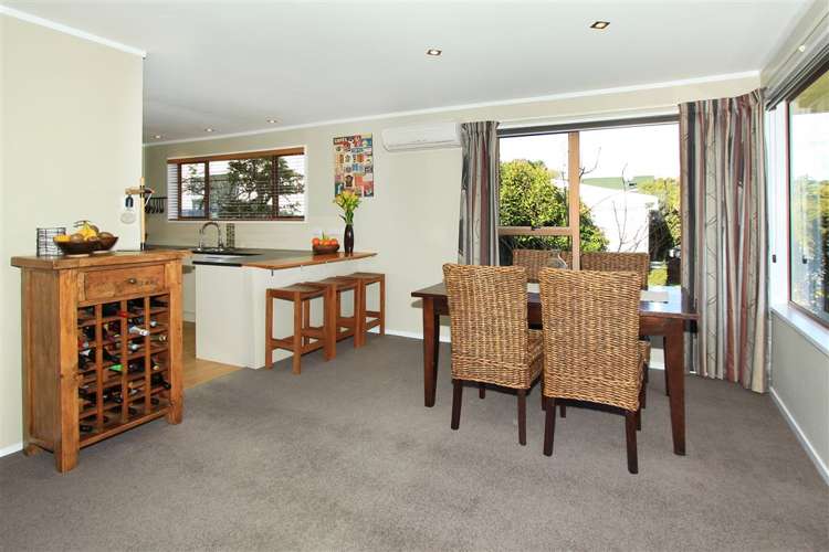 9 Ayton Drive Whitby_11