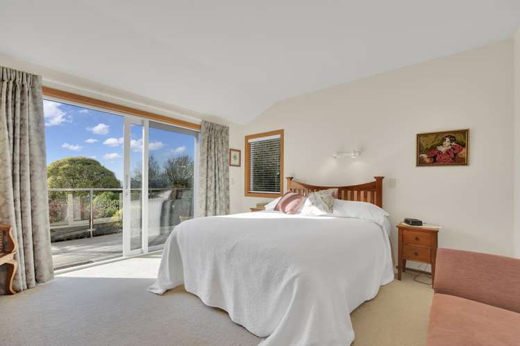 33 Valhalla Drive Richmond_12