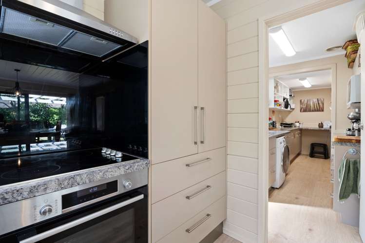 3 Sheridan Crescent Leamington_16