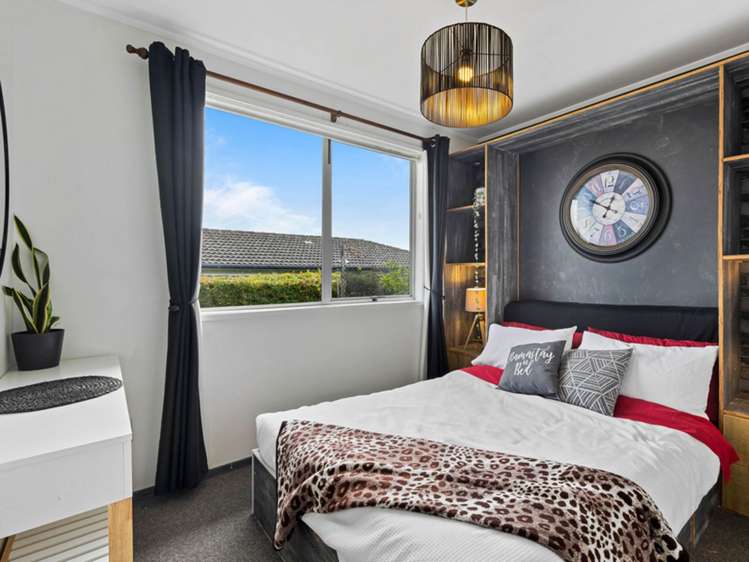 2/57 Solar Road Glen Eden_12