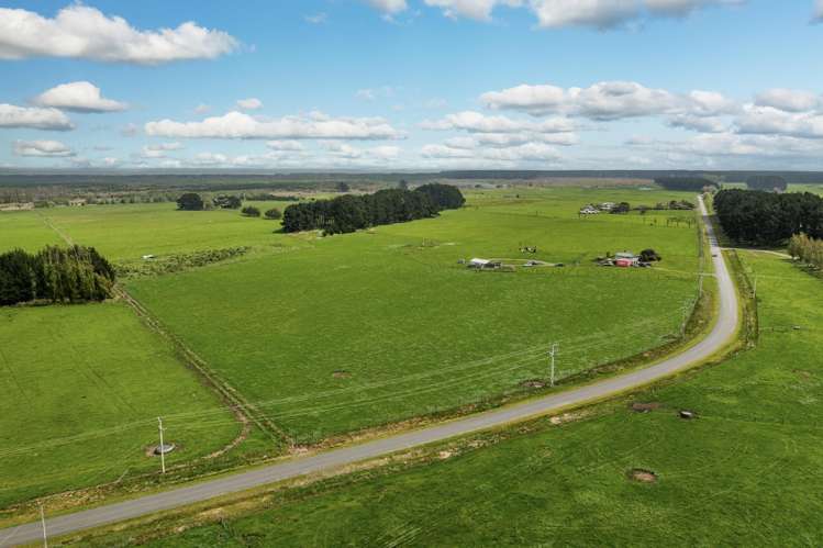 293 Beamish Road Bulls_14