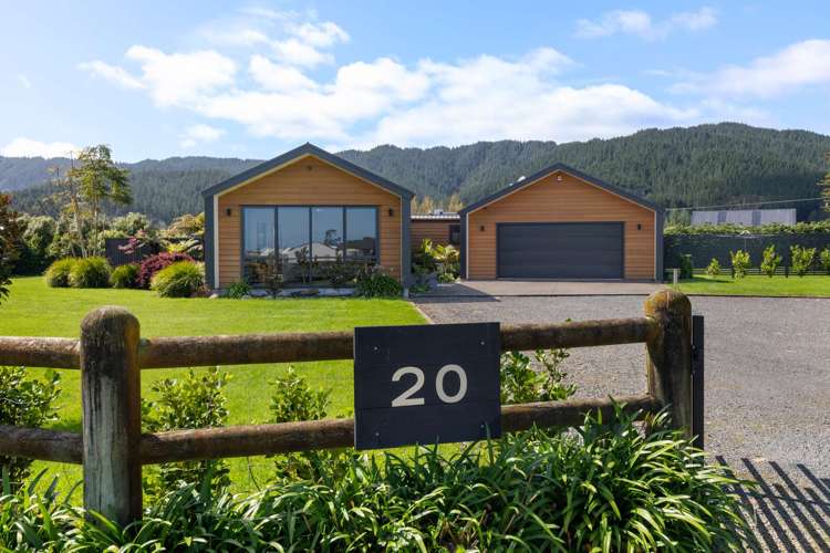 20 Milbel Way Levin_1