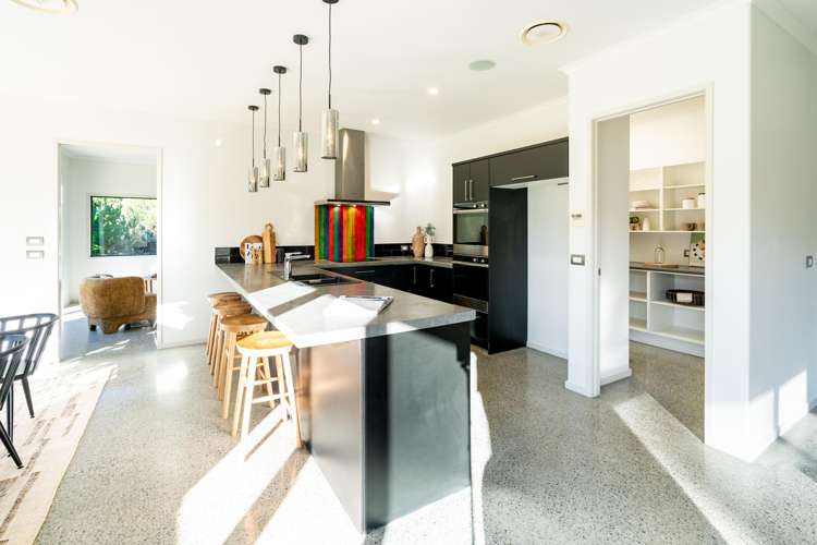 150 Makara Road Makara_10