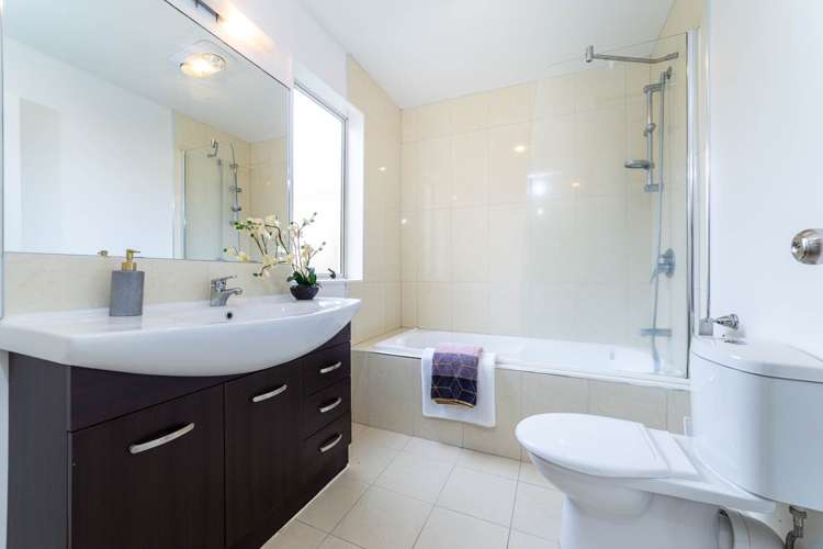 33 Masons Road Oteha_15