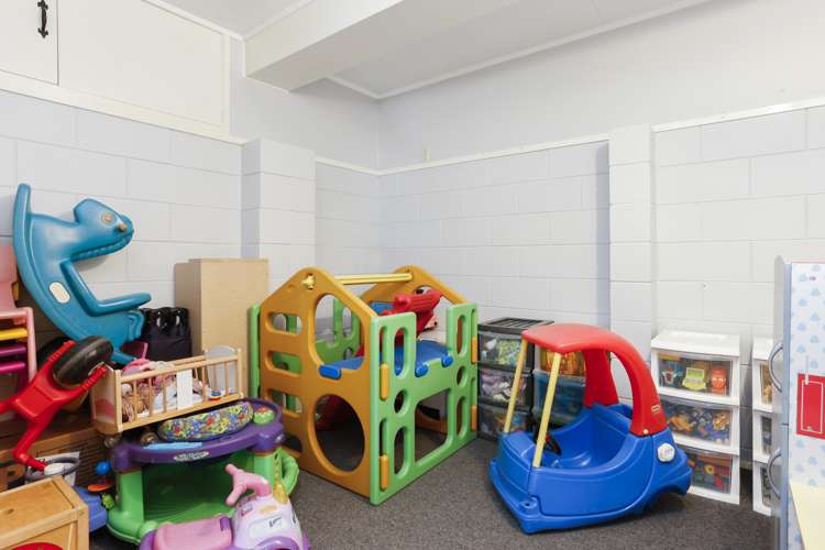 165 Glengarry Road Glen Eden_19