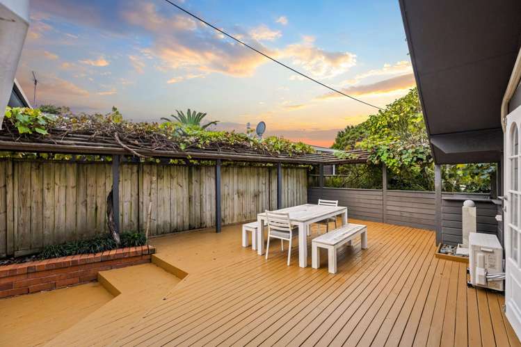 16 Awhiorangi Promenade Swanson_8