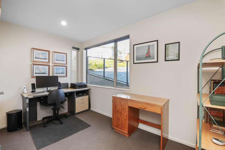 12 Lake View Place Fairhall_22