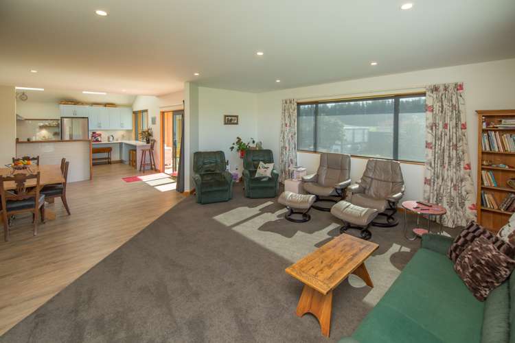 60 Grierson Avenue Amberley_24