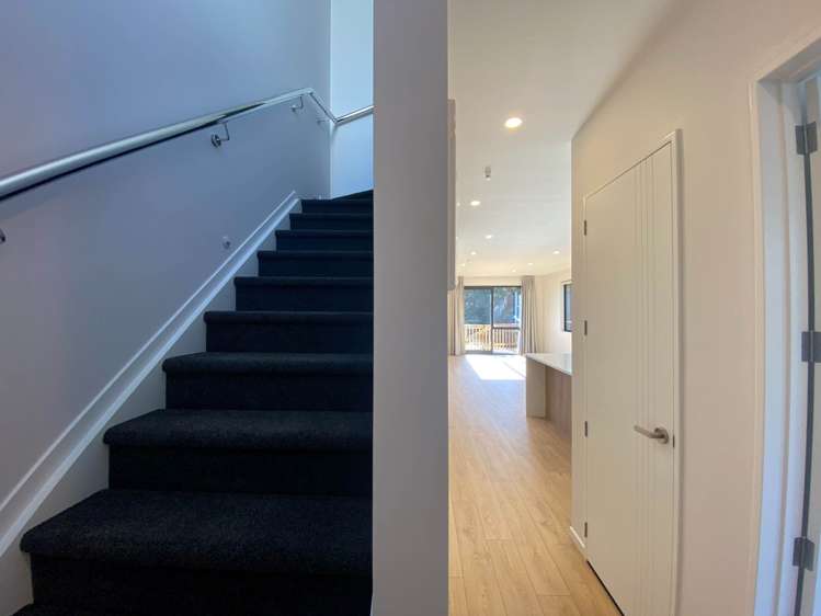 44A Sylvan Crescent Te Atatu South_16