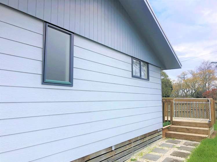 128 Brookfield Street 1074_1