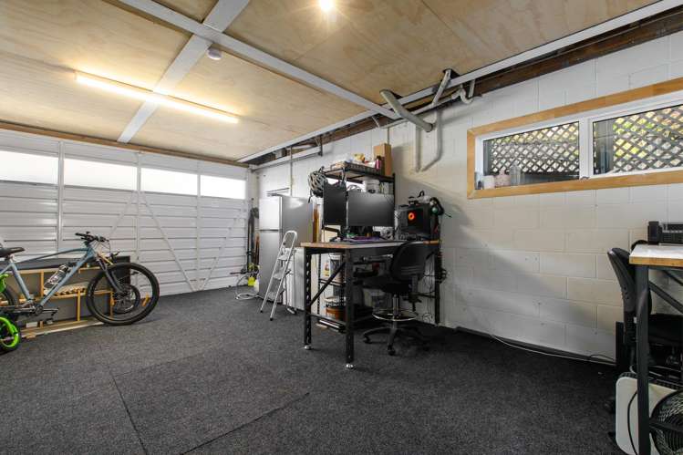 1 Clarke Street Gate Pa_15