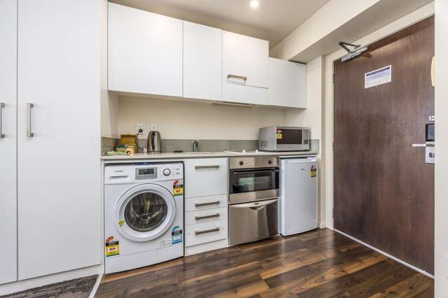1616/10 Waterloo Quadrant Auckland Central_3