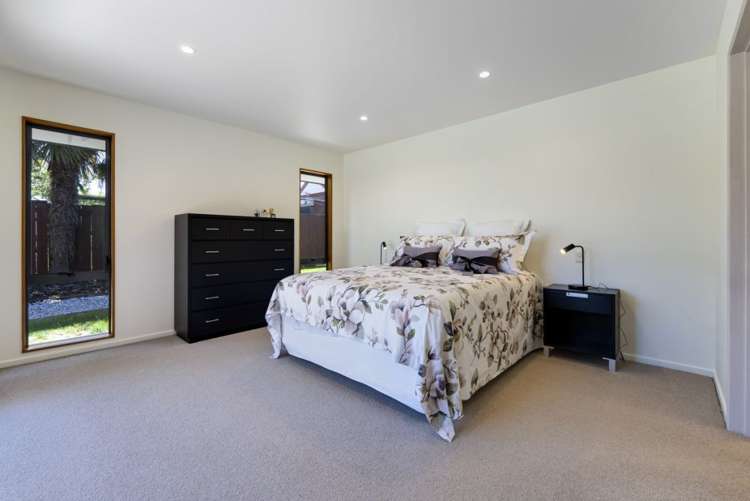 52 Aldinga Avenue Stoke_11