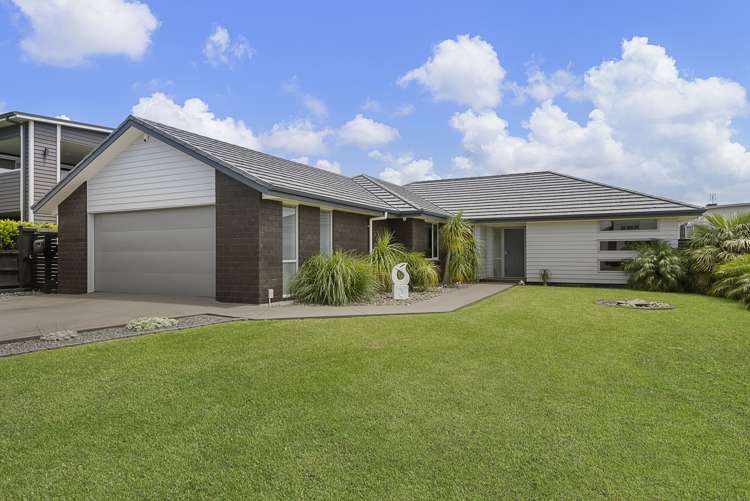 6 Defender Crescent Beachlands_25