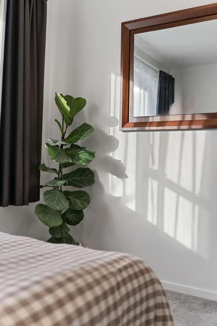 1/9 Embassy Place Glenfield_12