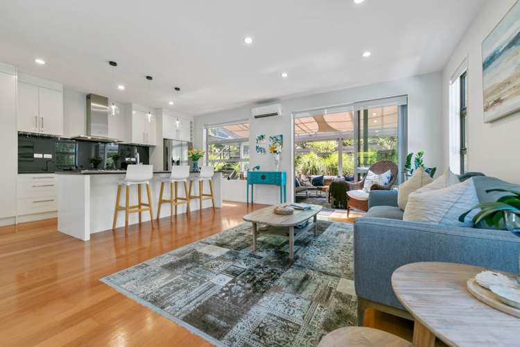 17 Remuremu Street Long Bay_8