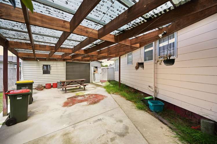 17 Enfield Street Nawton_16