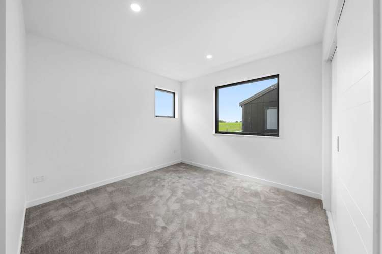 57 Karaka Village Parade Karaka_7