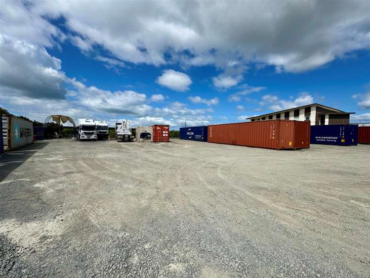 32 Pavilion Drive Mangere_1