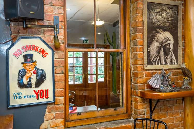 20 Memorial Square Carterton_21