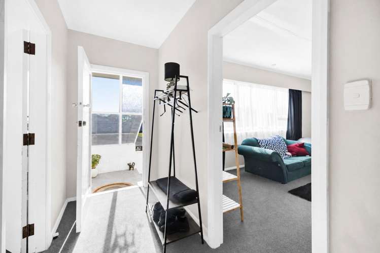 61 Collins Street Hawera_7