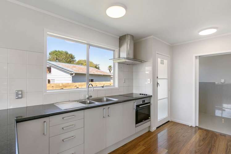 52 Tabitha Crescent Henderson_5