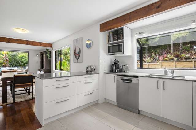 109 Takahe Road Titirangi_2