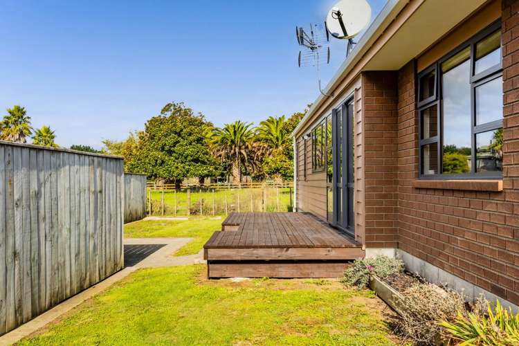 76A Glover Road Hawera_17
