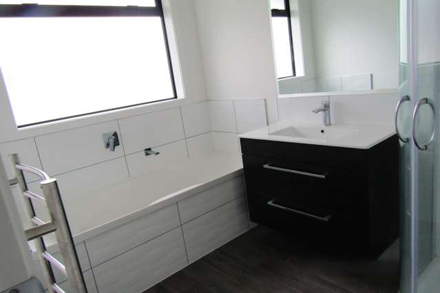 1/3 McAndrew Street Kihikihi_2