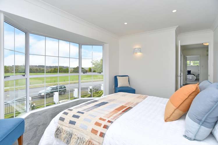 18 Travis Country Drive Burwood_10