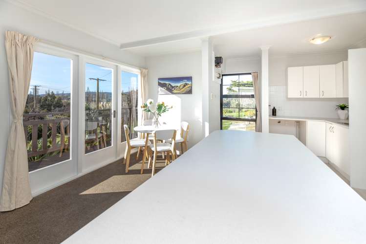 19 Oxford Street Waikari_14