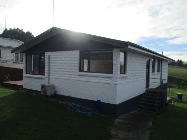 39 Baker Street Caversham_24