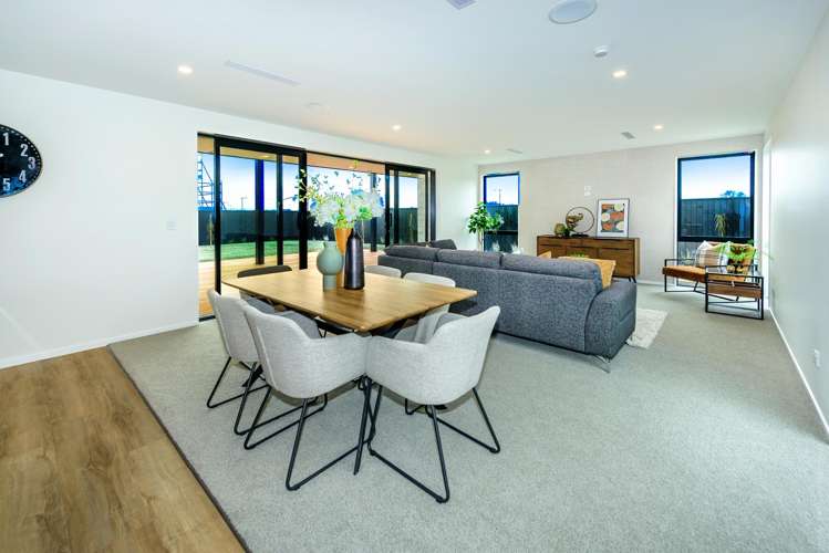 87 Whitehorn Drive Lincoln_5