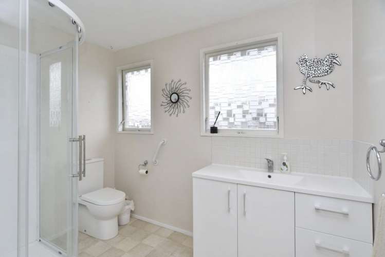 10 Seadown Crescent Amberley_14