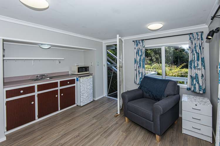 100 School Road Paihia_17