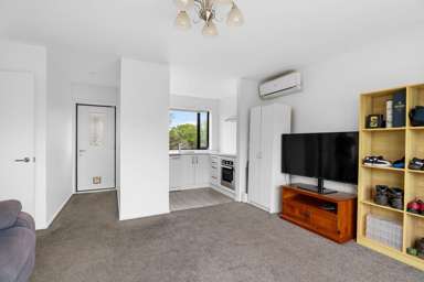 2/306 Stanmore Road_4