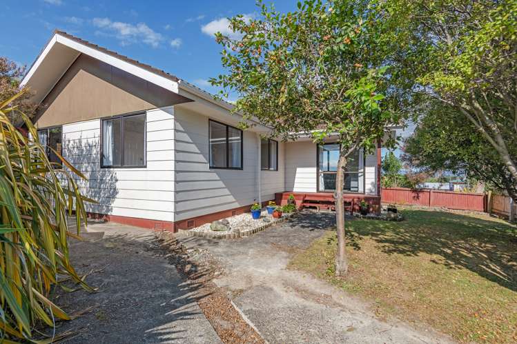 72 Fraser Drive Feilding_13