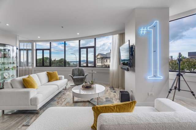 Modern Waterview Living in the Iconic Westwater