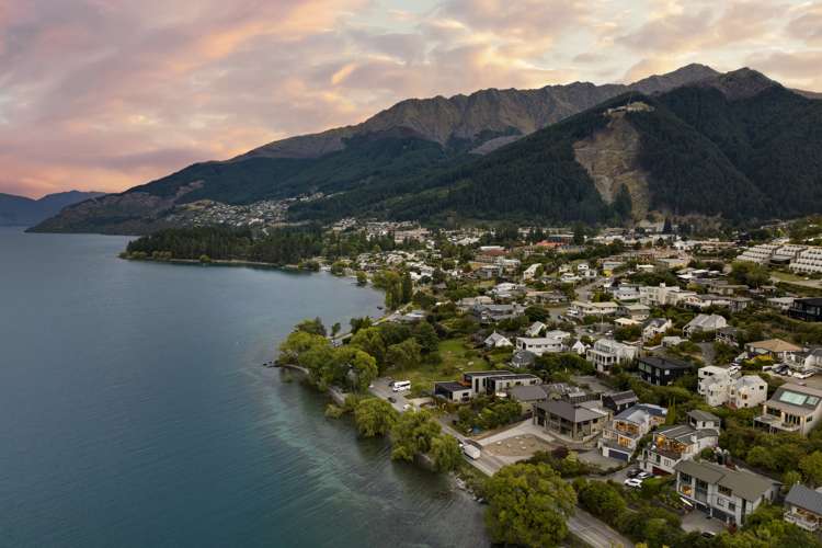 144 Park Street Queenstown_25