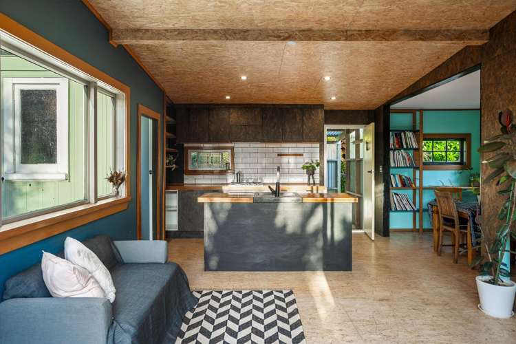 132 Seaview Road Piha_17