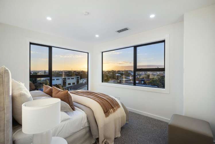 16C Egremont Street Belmont_16