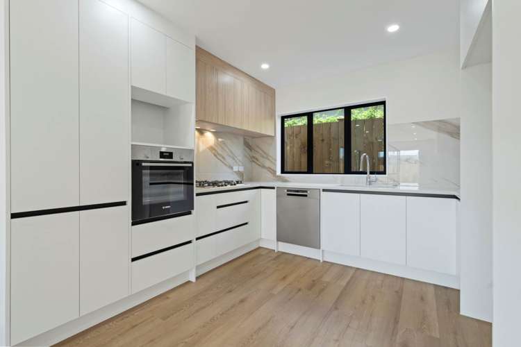 140 A-E Kolmar Road Papatoetoe_37