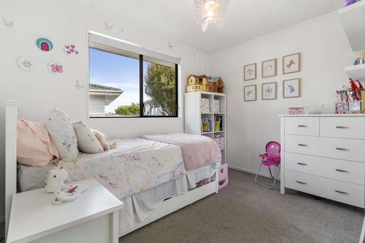 2/63a Colwill Road Massey_13