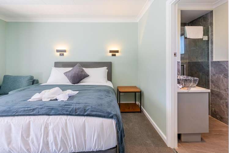 1400 Karamu Road North Mayfair_6