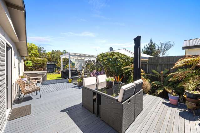 64 Cuffs Road Wainoni_1