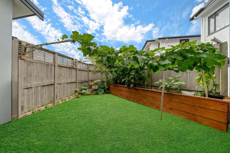 17/2 Armoy Drive East Tamaki_21