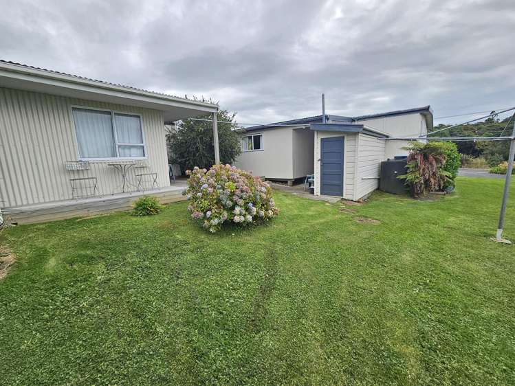1 Ngaio Street Kaka Point_23