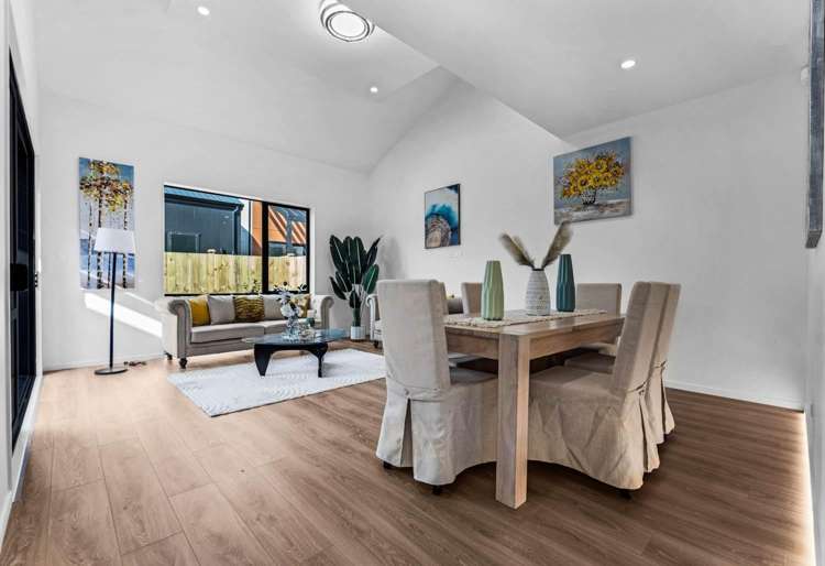 11 Murray Grey Lane 1694_2